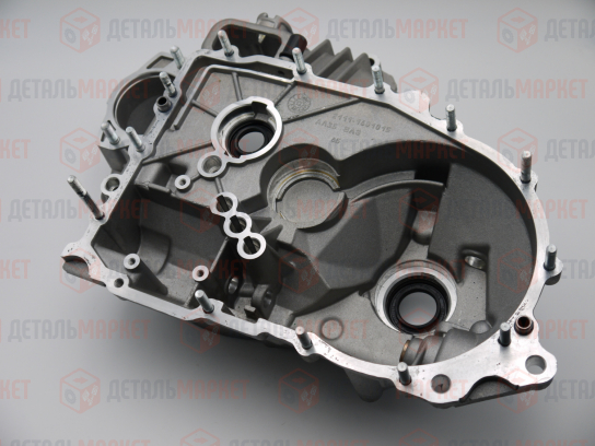 Картер сцепления 21110 (2 шпильки)