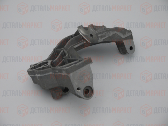 Кронштейн генератора 21230