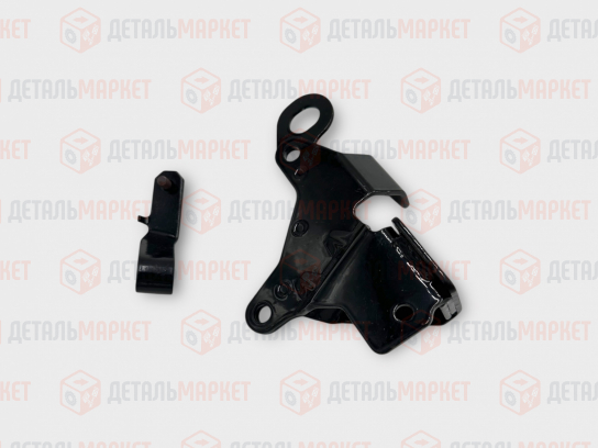 Кронштейн левый КПП 21700 (металлический, черный)