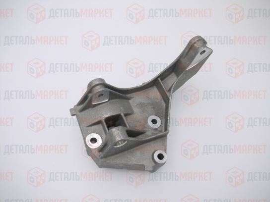 Кронштейн генератора 21900