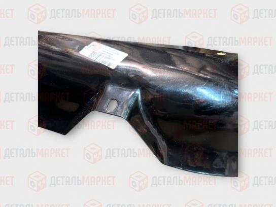 Экран бака топливного в сборе 11180