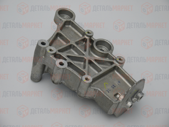 Кронштейн правой опоры двигателя 11180 (с кондиционером)