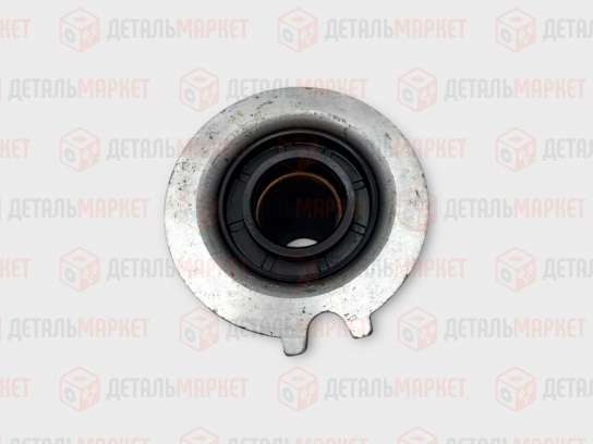 Крышка передняя с сальником 21010 (лейка)