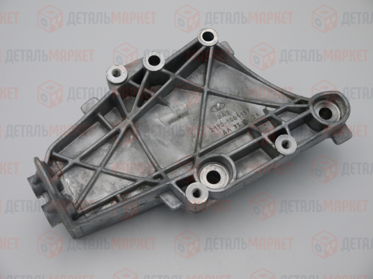 Кронштейн правой опоры двигателя 21900 АКПП