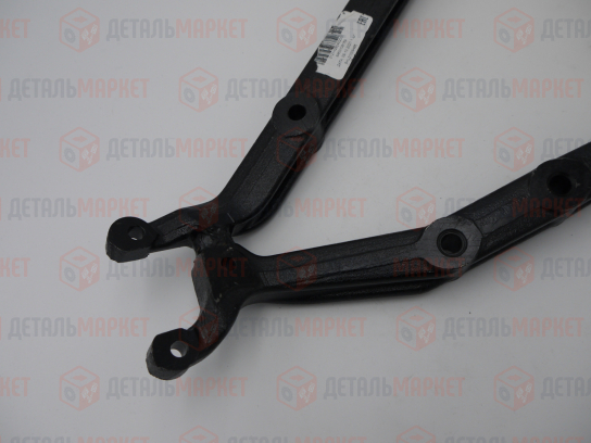 Рычаг передней подвески 21214 нижний правый